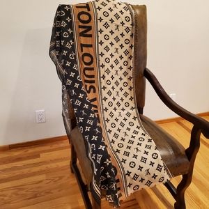 beautiful shawl scarf L geometric design yellow white gray black cotton blend